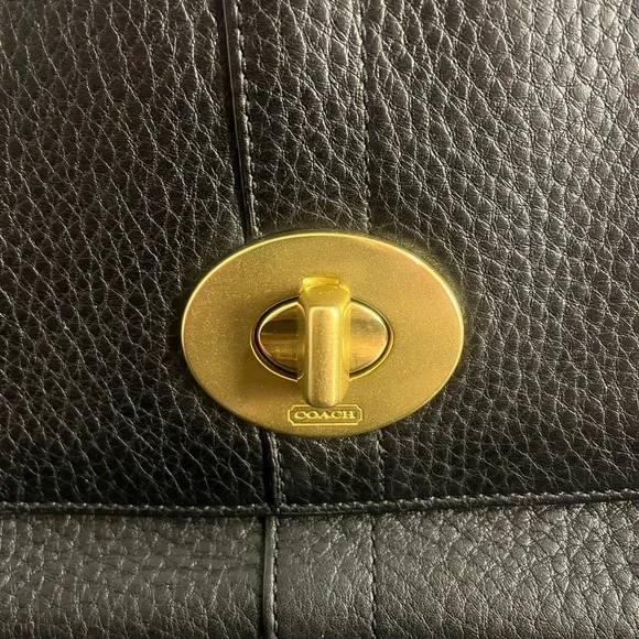 ***Sold*****Coach Y2K Ergo Turn Lock Flap Shoulder Bag Style 11614 Black - Picture 4 of 10